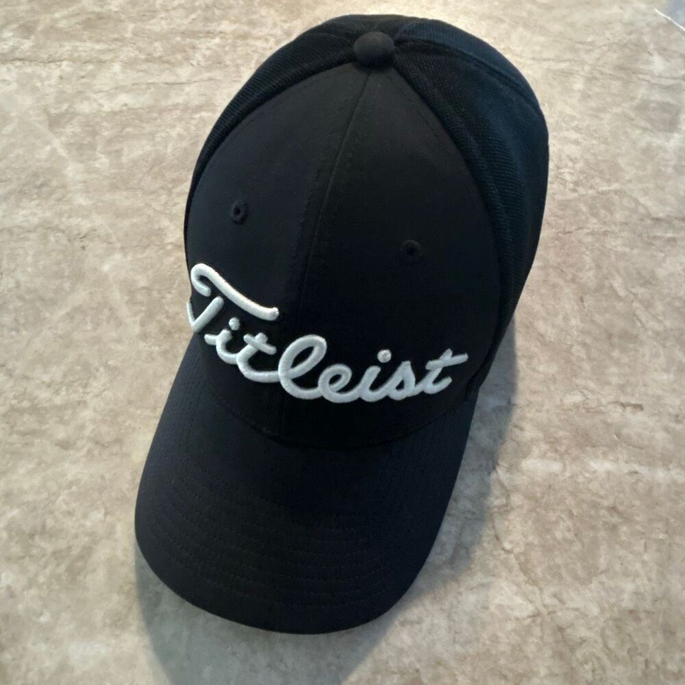 TITLEIST Black Hat